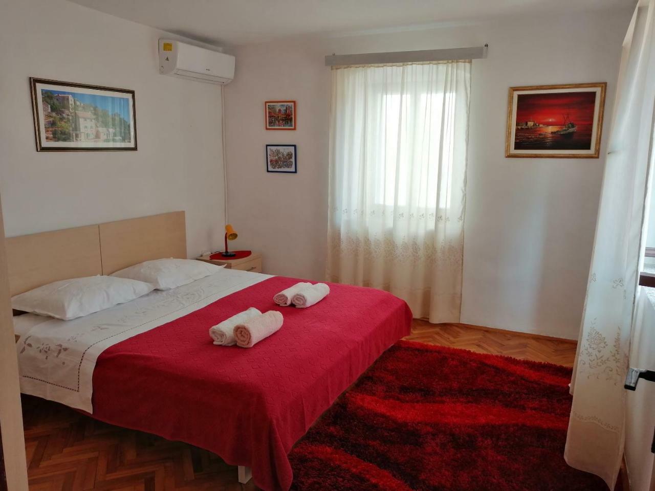 Вилла House Lotties Стари Град Номер фото